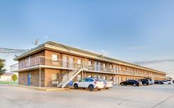 Motel 6 Salina, KS