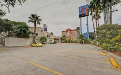 Motel 6 San Antonio, TX - Downtown - Market Square