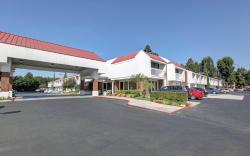 Motel 6 Santa Ana, CA - Irvine - Orange County Airport
