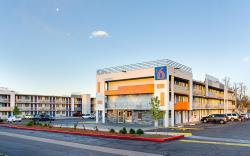 Motel 6 Denver, CO – Downtown