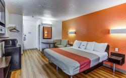 Motel 6 Portland, OR - Tigard West