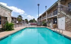 Motel 6 San Antonio, TX - Northwest Medical Center