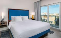 Hampton Inn & Suites Clearwater Beach