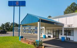 Motel 6 Cleveland, TN
