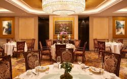 Shangri-La Hotel, Paris