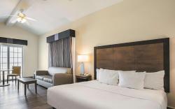 Wingate by Wyndham Galveston Beachfront at the Seawall