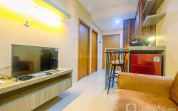 Fully Furnished Apartment with Comfortable Design 1BR Woodland Park Residence By Travelio