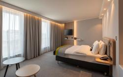 Holiday Inn Express Dusseldorf- Hauptbahnhof By IHG