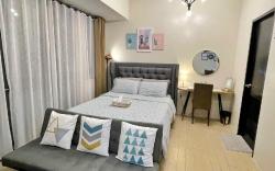 JamYnn Studio Suite across T3 w/Balcony-Pool view