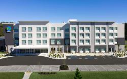 Tru by Hilton Beaufort