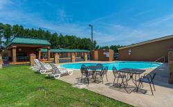 Travelodge by Wyndham Macon West