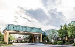 Days Inn by Wyndham Hinesville Near Fort Stewart