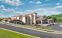 Comfort Inn & Suites Cooperstown / Milford