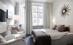 First Hotel Orebro
