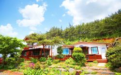 Manripo Seokyangeui Chueok Pension