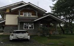 Villa Kota Bunga Petunia