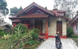 Villa Kota Bunga Geranium