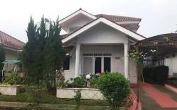 Villa Kota Bunga Teratai