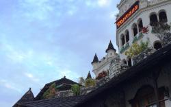 Tropicana Castle Dive Resort