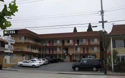 Aqua Breeze Inn