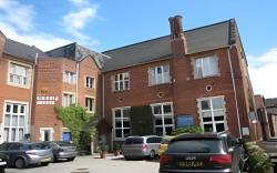 Castle Hotel & Apartments