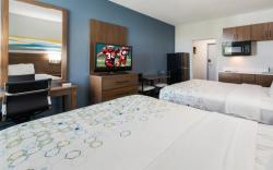 HomeTowne Studios Newport News – Hampton West