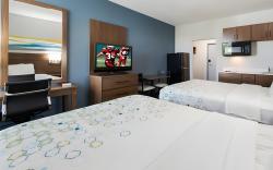 HomeTowne Studios Newport News – Hampton West