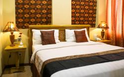Amos Cozy Hotel Melawai