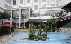 Resor Tuban Tropis
