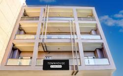 Super Townhouse Pitampura West Enclave