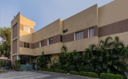 Hotel O Home Le Bliss Hotels ,3 Mins Walk From Rock Beach