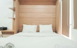 Lovely and Strategic Studio at Green Pramuka Apartment By Travelio