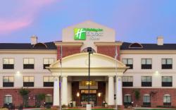 Holiday Inn Express & Suites Sealy By IHG