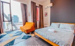 Crown2Suite (City View)Near IKEA/1Utama/TTDI