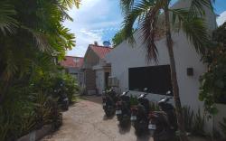 OYO 771 Darius' Residences