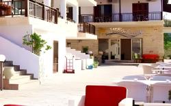 Avra Hotel