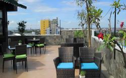 Kenari Tower Hotel