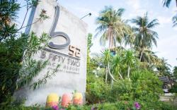 B52 Beach Resort
