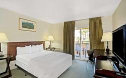 Travelsuites Inn