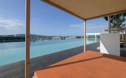 LSS Home stay @ Sutera Avenue Infinity pool 5 pax