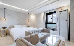 H. Moment Hotel Songjeong