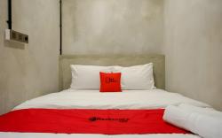 RedDoorz Plus near Kawasan Sam Poo Kong Semarang