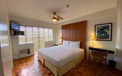 Stay @203 Clipper House, Free WiFi, Near Rockwell