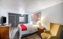 Hotel O Daylight Inn Elkhart I-90, IN