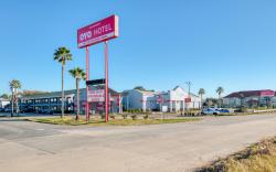 OYO Hotel Rosenberg TX I-69