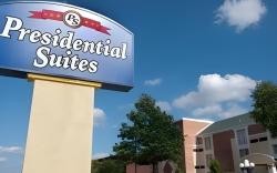 OYO Townhouse Tulsa Woodland Hills