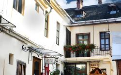Casa Albert Boutique & Restaurant