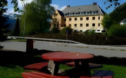 Trolltunga Hotel
