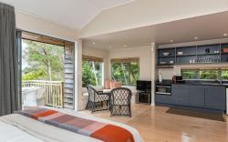 Bay of Islands Holiday Apartments and Campervan Park