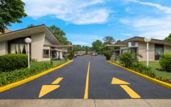 Knights Inn - Burlington ON